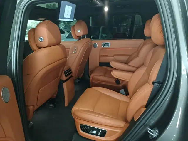 Li Auto L9 — Фото автомобиля 16