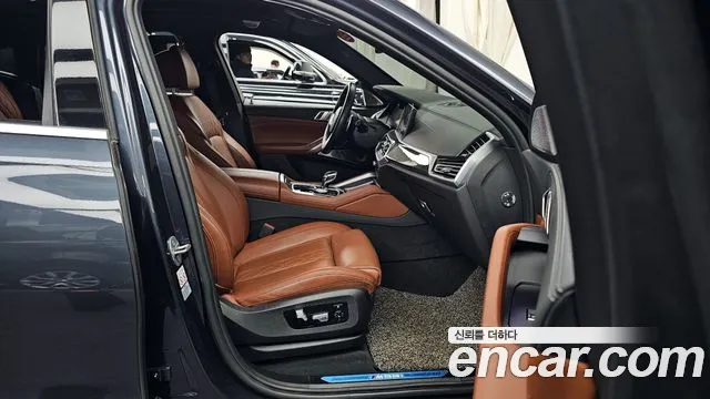 BMW X6 — Фото автомобиля 11