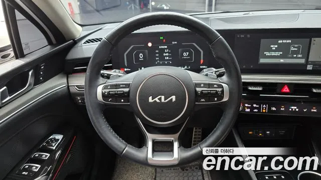 Kia K5 Generation 3 — Фото автомобиля 13