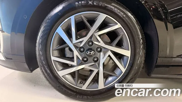 Hyundai Grandeur GN7 — Фото автомобиля 5