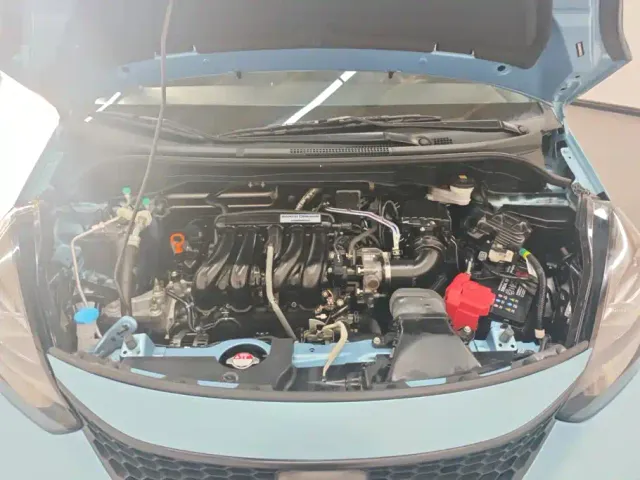Honda Fit — Фото автомобиля 10