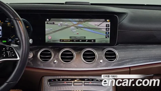 Mercedes-Benz E-Class W213 — Фото автомобиля 14