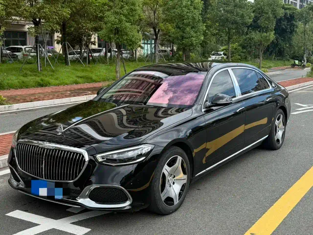 Фотография автомобиля — Mercedes-Benz Maybach S-Class