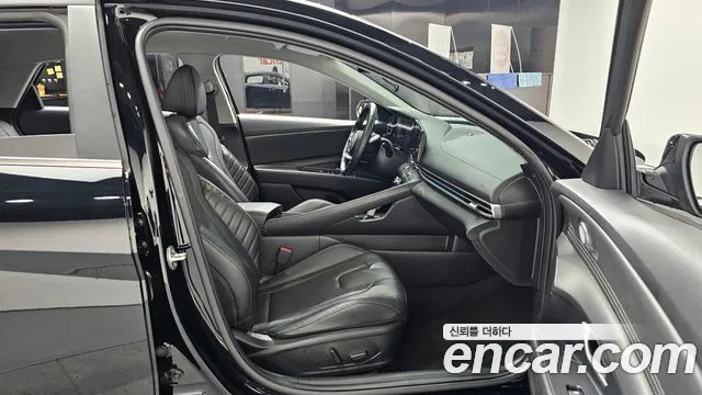 Hyundai AVANTE Avante (CN7) — Фото автомобиля 26