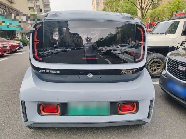 Baojun KiWi EV — Фото автомобиля 5