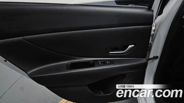 Hyundai Avante CN7 — Фото автомобиля 14