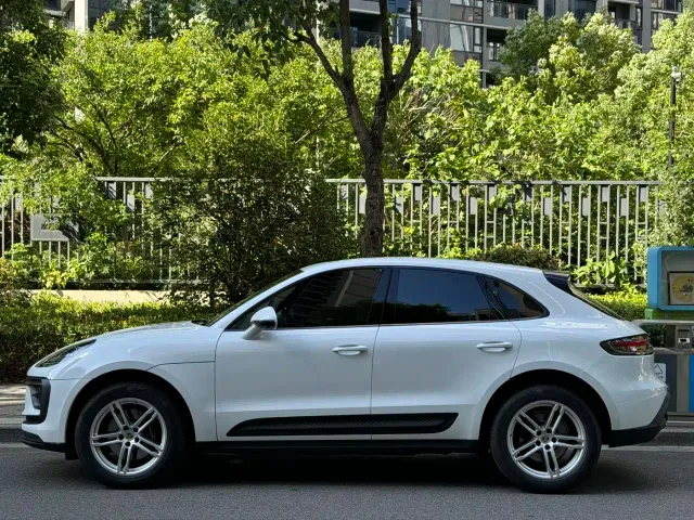 Porsche Macan — Фото автомобиля 4