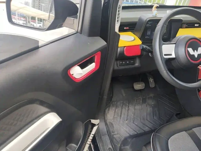 Wuling Hongguang Mini EV — Фото автомобиля 15