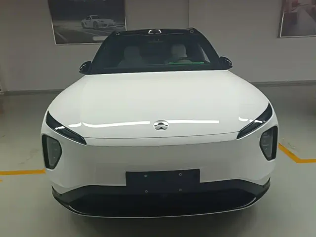 Nio ES6 — Фото автомобиля 2
