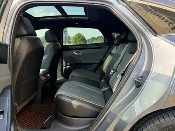 BYD Qin L — Фото автомобиля 6