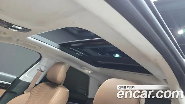 Hyundai Grandeur Grandeur (GN7) 2.5 Бензин 2WD — Фото автомобиля 12