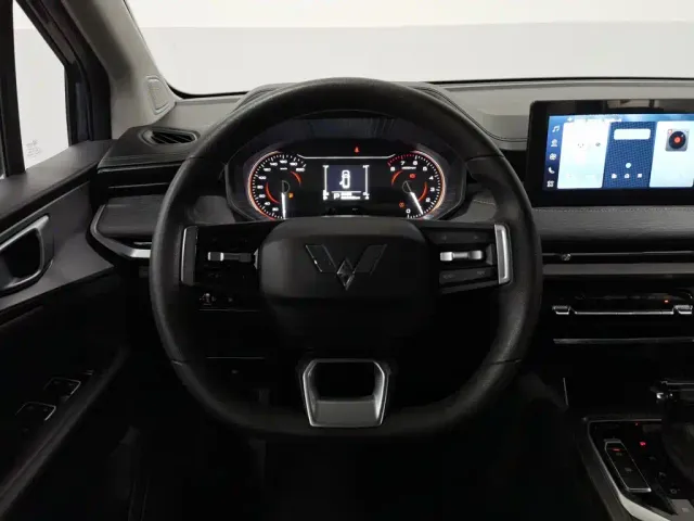 Wuling Jiachen — Фото автомобиля 11