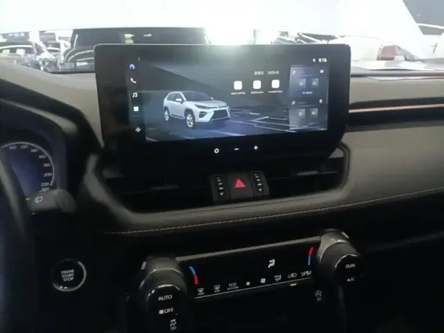 Toyota Wildlander — Фото автомобиля 12