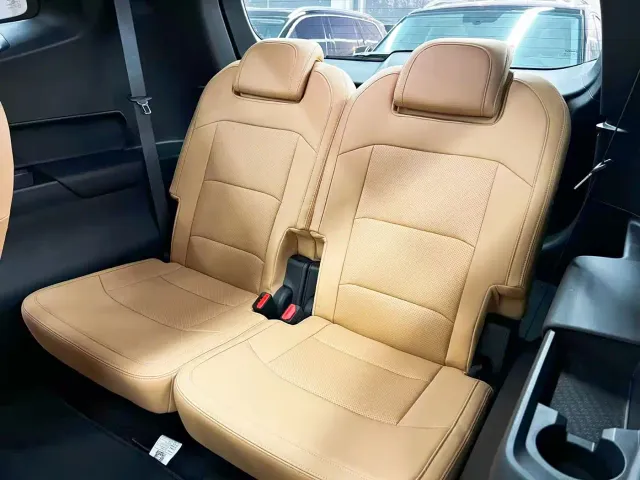 Geely Haoyue L — Фото автомобиля 17