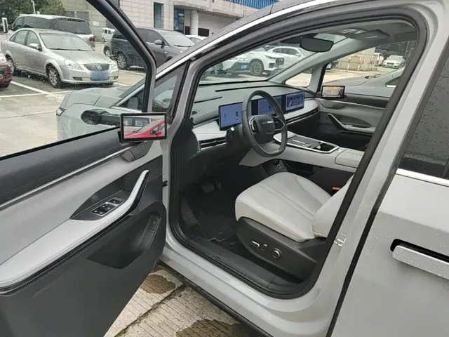 Maxus Dajia 7 — Фото автомобиля 15