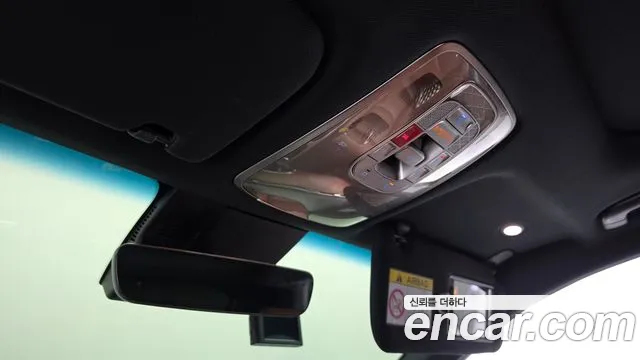 Genesis GV70 — Фото автомобиля 24