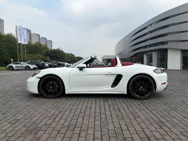 Porsche 718 — Фото автомобиля 20