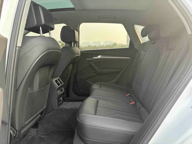 Audi Q5L — Фото автомобиля 11