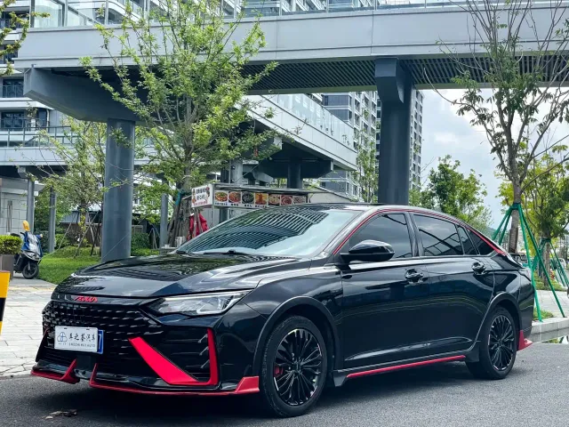 Dongfeng Yixuan MAX — Фото автомобиля 2