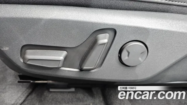 Kia Niro Niro (New) — Фото автомобиля 17