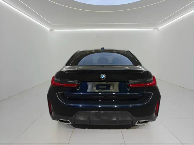 BMW 3 Series — Фото автомобиля 5