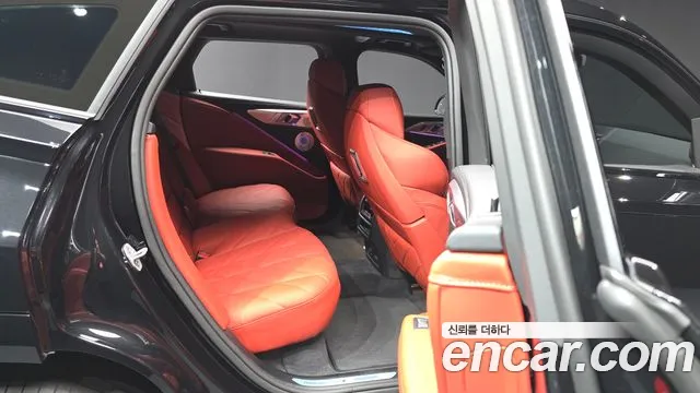 BMW XM — Фото автомобиля 12