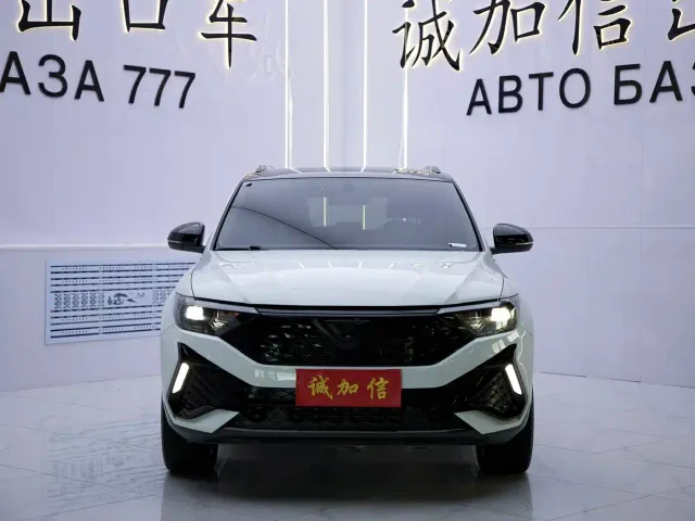 Jetta VS5 — Фото автомобиля 2