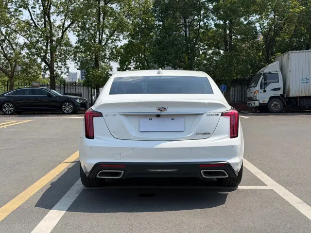 Cadillac CT5 — Фото автомобиля 5