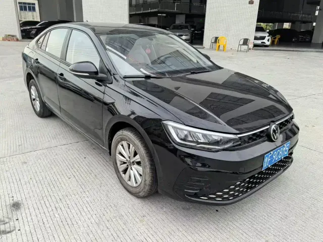 Volkswagen Lavida — Фото автомобиля 3