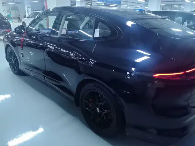 IM Motors LS6 — Фото автомобиля 4