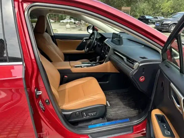 Lexus RX — Фото автомобиля 12