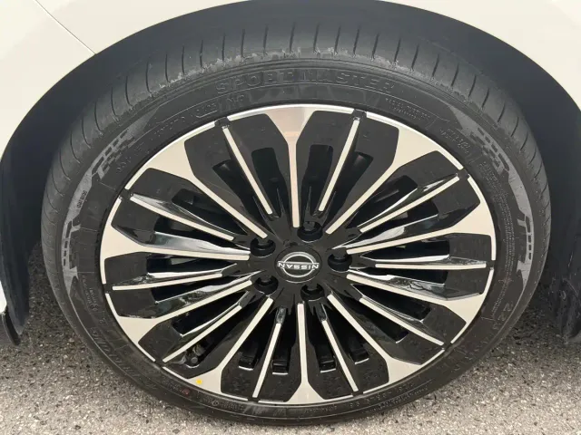 Nissan N7 — Фото автомобиля 3