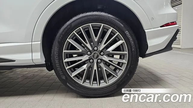 Audi Q3 40 TFSI quattro Premium — Фото автомобиля 21