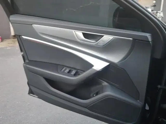 Audi A6L — Фото автомобиля 7