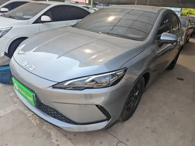 Фотография автомобиля — BYD Seal 05 DM-i