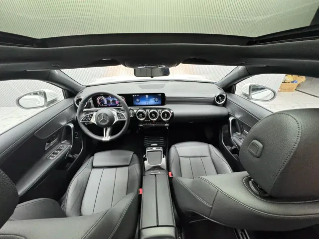 Mercedes-Benz A-Class — Фото автомобиля 18