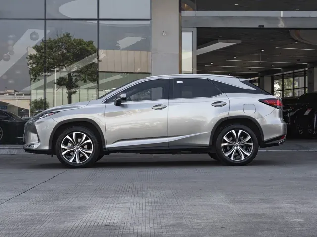 Lexus RX — Фото автомобиля 4
