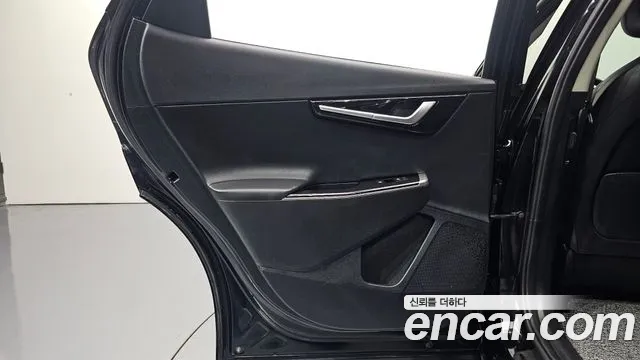 Kia EV6 — Фото автомобиля 22