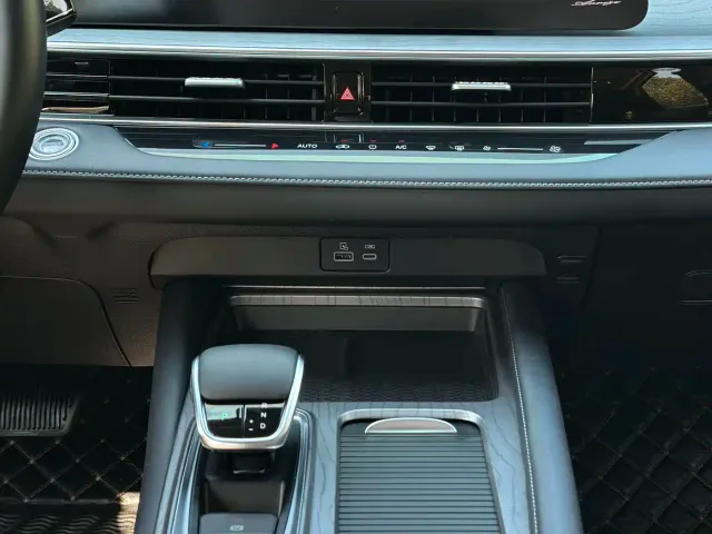 Chery Arrizo 8 — Фото автомобиля 9