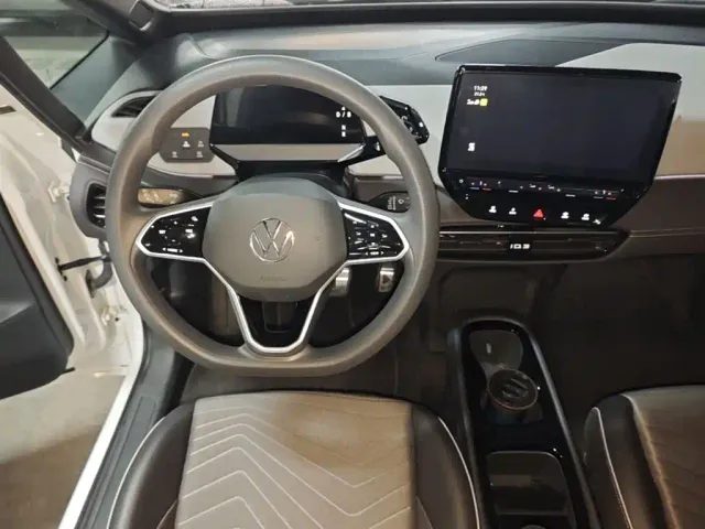 Volkswagen ID.3 — Фото автомобиля 10