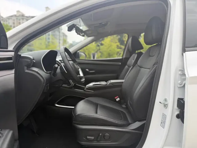 Hyundai Tucson — Фото автомобиля 6