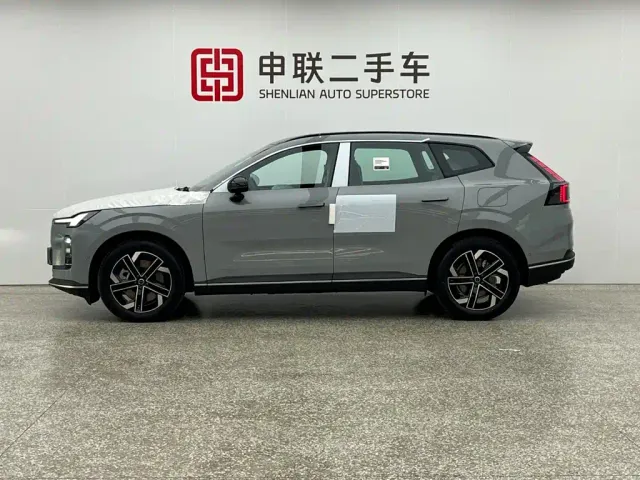 Volvo XC70 Plug-in Hybrid — Фото автомобиля 5