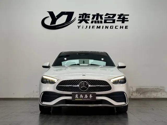 Mercedes-Benz C-Class — Фото автомобиля 2