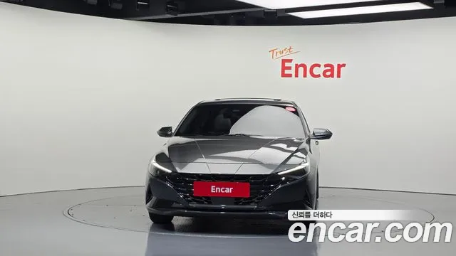 Hyundai AVANTE Avante (CN7) — Фото автомобиля 3