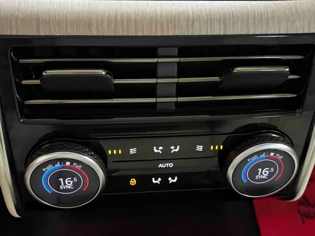 Land Rover Range Rover — Фото автомобиля 23