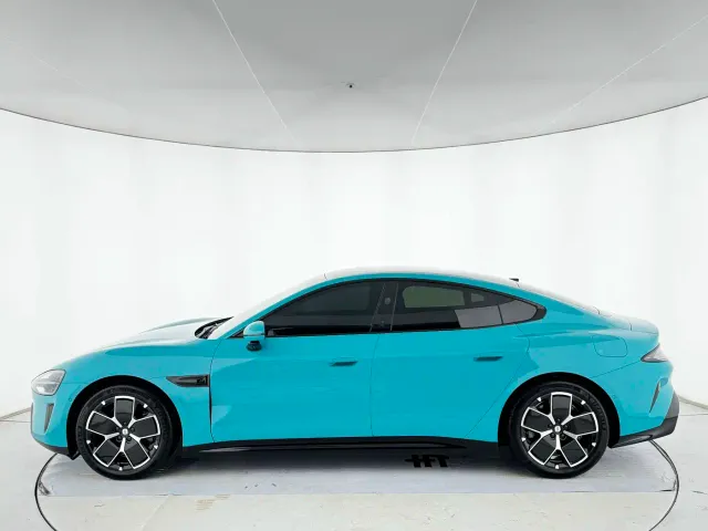 Xiaomi SU7 — Фото автомобиля 2