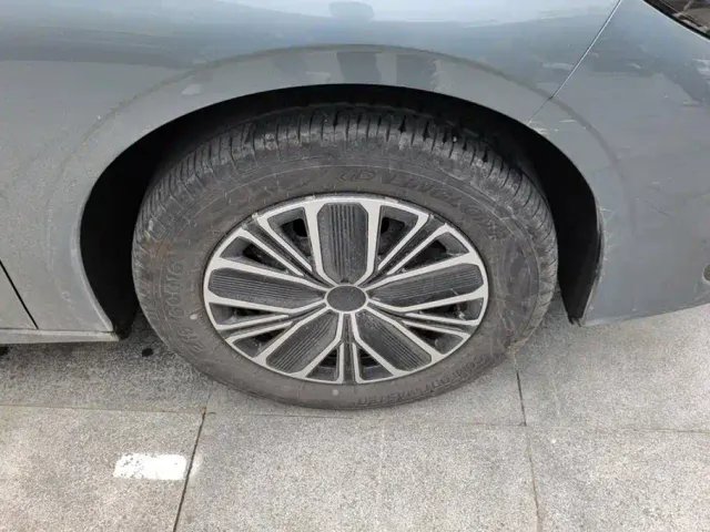 Geely Galaxy Stellar 6 — Фото автомобиля 6