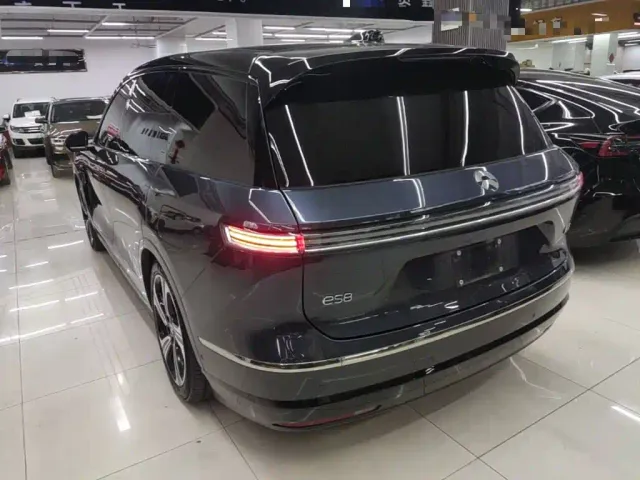 Nio ES8 — Фото автомобиля 4