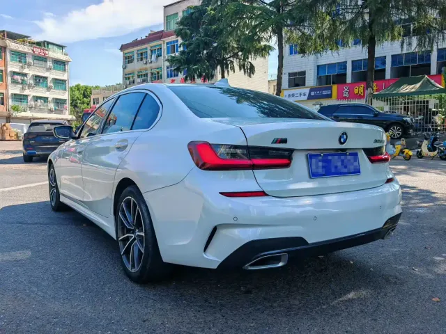 BMW 3 Series — Фото автомобиля 4