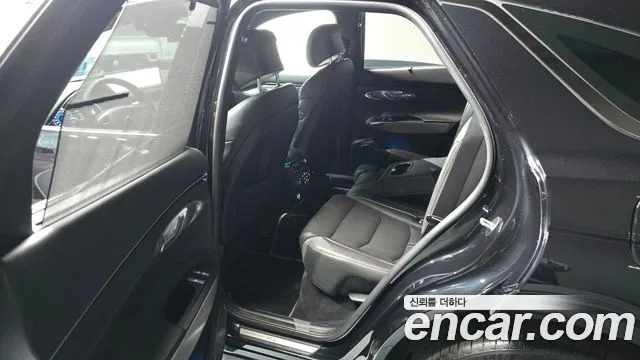 Genesis GV70 2.2 Дизель 2WD — Фото автомобиля 11